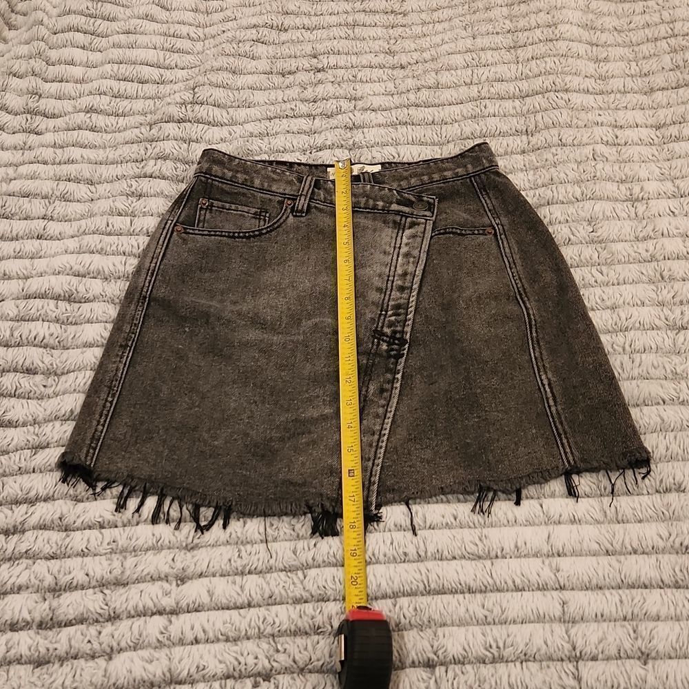 Free People Parker Wrap Skirt in Sulphur Black size 26 - Picture 12 of 13